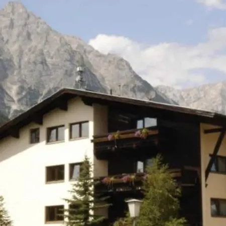 Andys Edelweiss Apartamento *